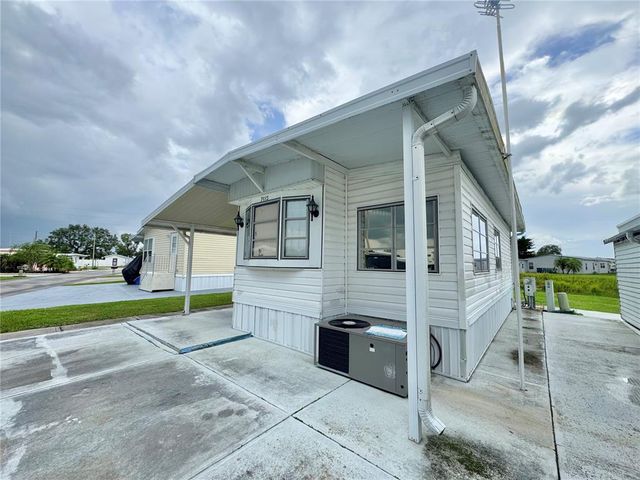 7015 FAIRVIEW VILLAGE CIRCLE, Winter Haven, FL 33881