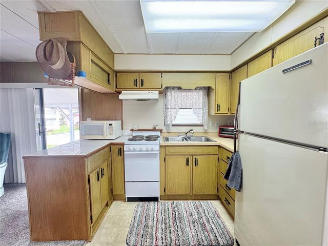 7015 FAIRVIEW VILLAGE CIRCLE, Winter Haven, FL 33881