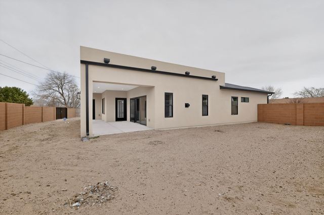 10309 Catalina Court SW, Albuquerque, NM 87121