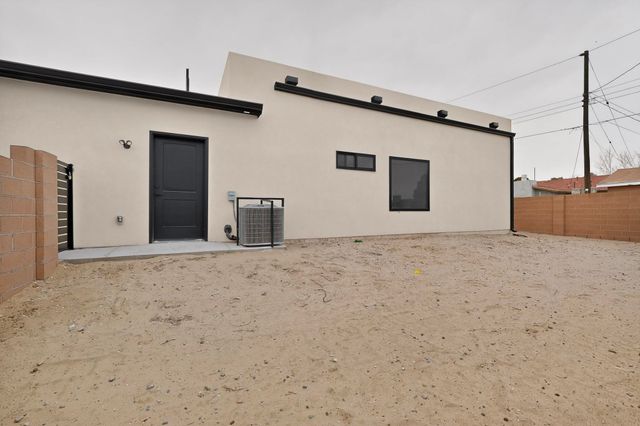 10309 Catalina Court SW, Albuquerque, NM 87121