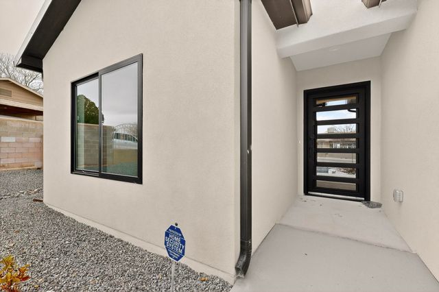 10309 Catalina Court SW, Albuquerque, NM 87121