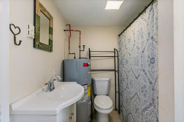 135 Hart St, Beverly, MA 01915