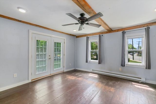 135 Hart St, Beverly, MA 01915