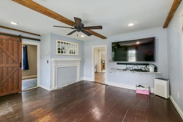 135 Hart St, Beverly, MA 01915