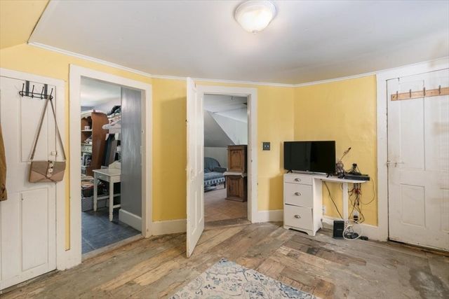 135 Hart St, Beverly, MA 01915
