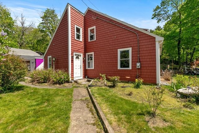 135 Hart St, Beverly, MA 01915