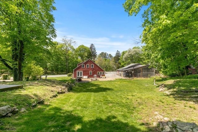 135 Hart St, Beverly, MA 01915