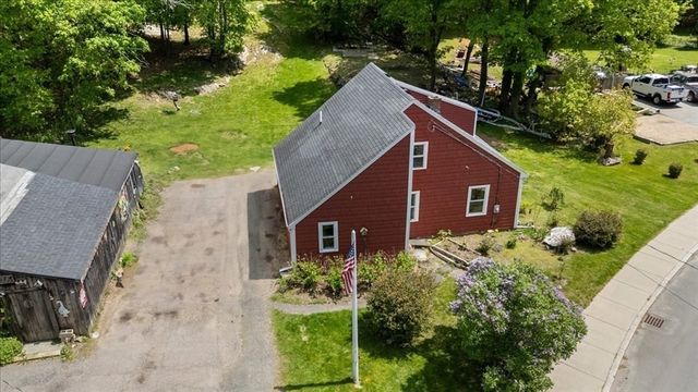 135 Hart St, Beverly, MA 01915