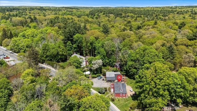 135 Hart St, Beverly, MA 01915