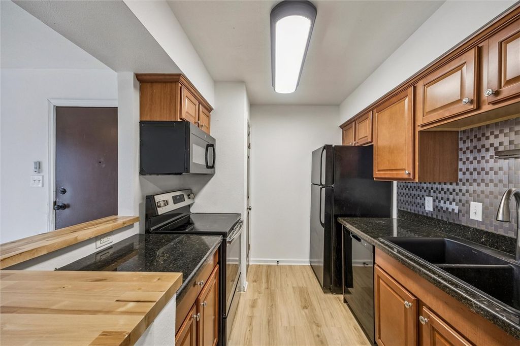 904 University Oaks Blvd. 118, College Station, TX 77840 — photo 5