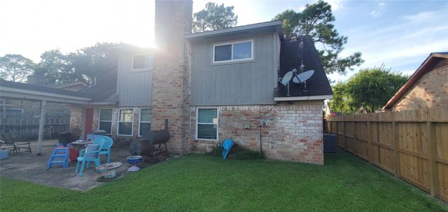 10350 Sageglow Drive, Houston, TX 77089