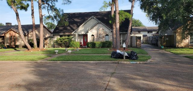 10350 Sageglow Drive, Houston, TX 77089