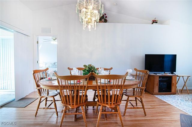 3032 SW 10th AVE, Cape Coral, FL 33914