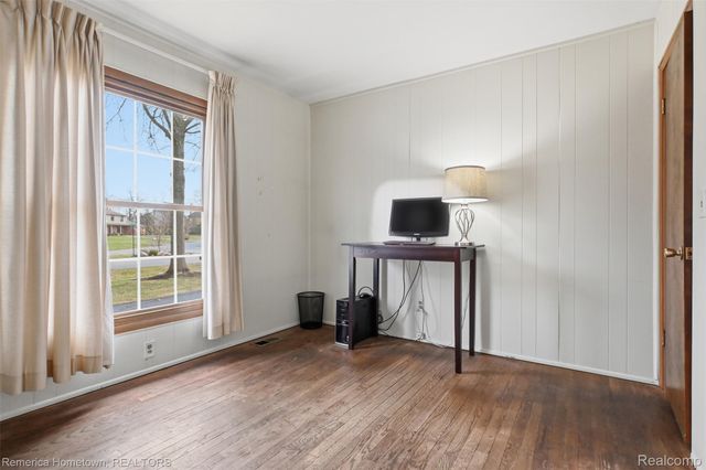 12811 Glenview Drive, Plymouth Charter Township, MI 48170