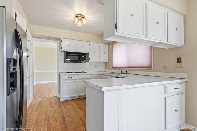12811 Glenview Drive, Plymouth Charter Township, MI 48170