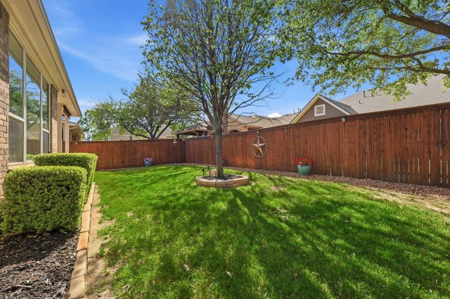 1161 Bonham Parkway, Lantana, TX 76226