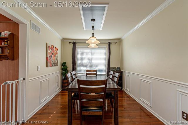 47038 Sarnus Drive, Macomb, MI 48044