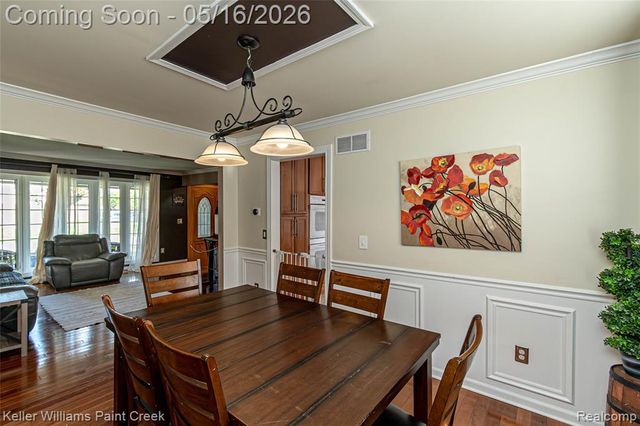 47038 Sarnus Drive, Macomb, MI 48044