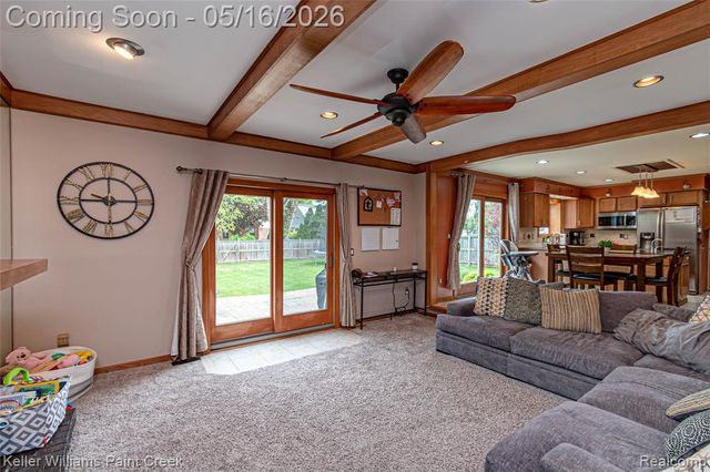 47038 Sarnus Drive, Macomb, MI 48044