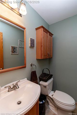 47038 Sarnus Drive, Macomb, MI 48044