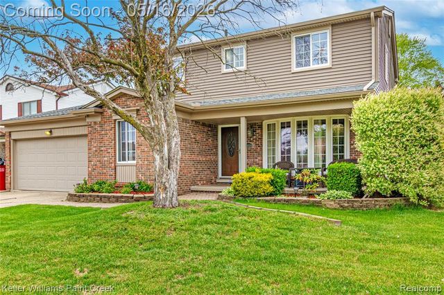 47038 Sarnus Drive, Macomb, MI 48044