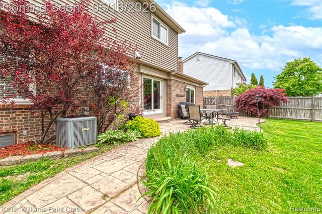 47038 Sarnus Drive, Macomb, MI 48044