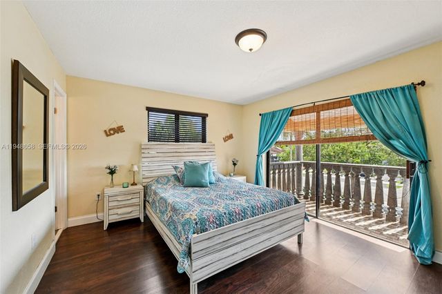 10365 SW 11th Ter 4-9B, Miami, FL 33174