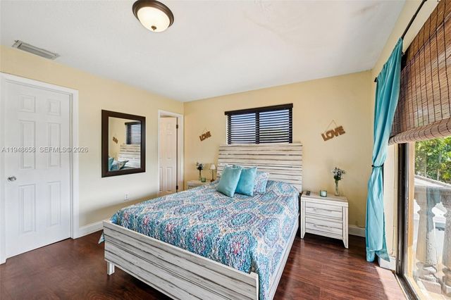 10365 SW 11th Ter 4-9B, Miami, FL 33174