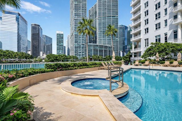 701 Brickell Key Dr. #1611, Miami, FL 33131