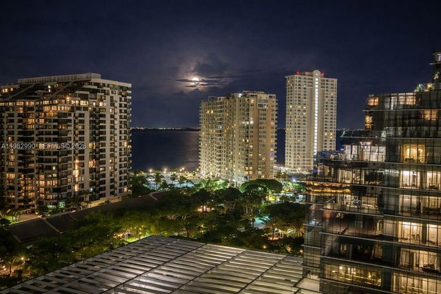 701 Brickell Key Dr. #1611, Miami, FL 33131