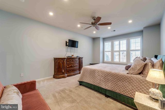 13810 GREENDALE DR, Woodbridge, VA 22191