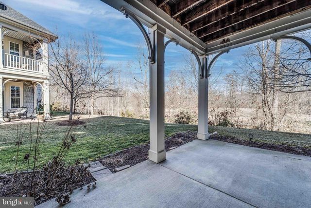 13810 GREENDALE DR, Woodbridge, VA 22191