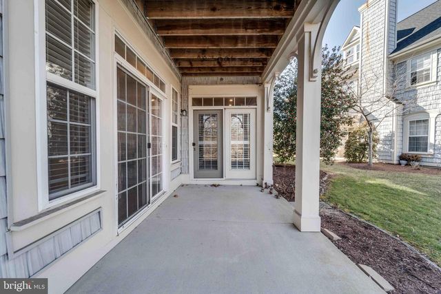 13810 GREENDALE DR, Woodbridge, VA 22191