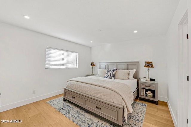 2221 E Nicolet Avenue, Phoenix, AZ 85020