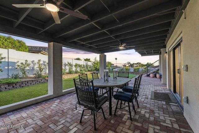 2221 E Nicolet Avenue, Phoenix, AZ 85020