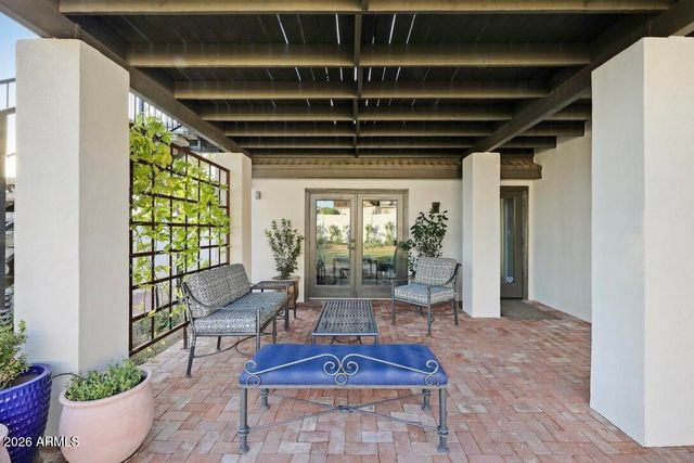 2221 E Nicolet Avenue, Phoenix, AZ 85020
