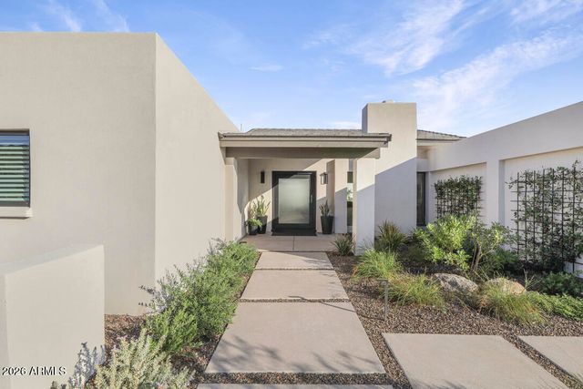 2221 E Nicolet Avenue, Phoenix, AZ 85020
