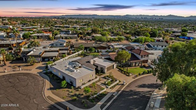 2221 E Nicolet Avenue, Phoenix, AZ 85020