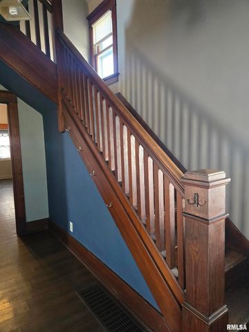 134 N AVENUE D, Canton, IL 61520