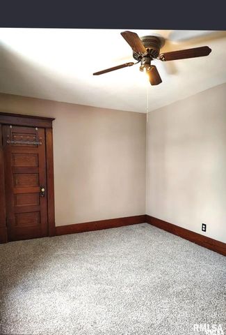 134 N AVENUE D, Canton, IL 61520