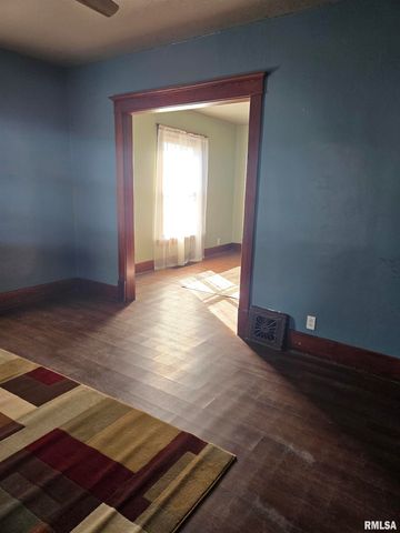 134 N AVENUE D, Canton, IL 61520