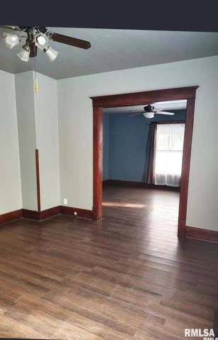 134 N AVENUE D, Canton, IL 61520