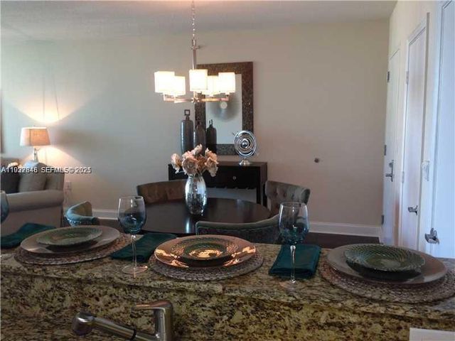 9066 SW 73rd Ct 2002, Miami, FL 33156