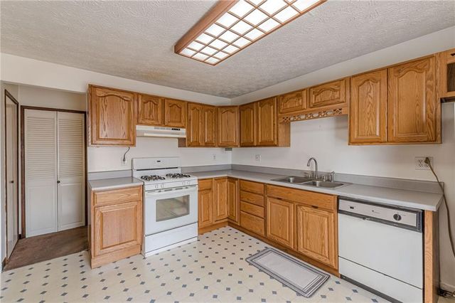 3104 Jackson Street, Hapeville, GA 30354