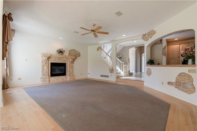 5412 Downingsgate Circle NW, Canton, OH 44718