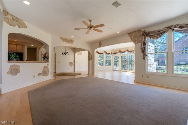 5412 Downingsgate Circle NW, Canton, OH 44718