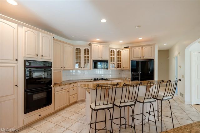 5412 Downingsgate Circle NW, Canton, OH 44718