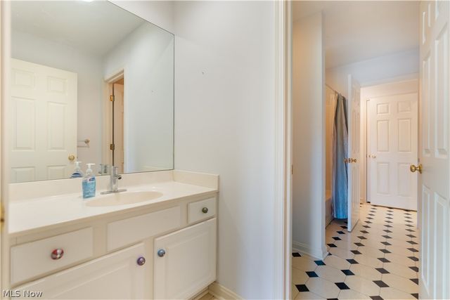 5412 Downingsgate Circle NW, Canton, OH 44718