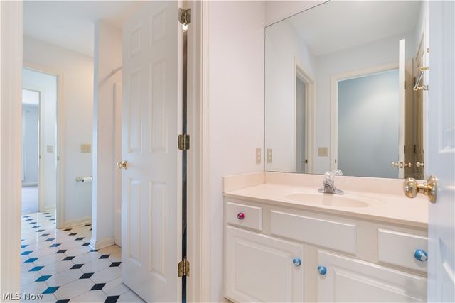 5412 Downingsgate Circle NW, Canton, OH 44718