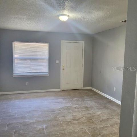 8215 KLONDYKE STREET B, Tampa, FL 33604